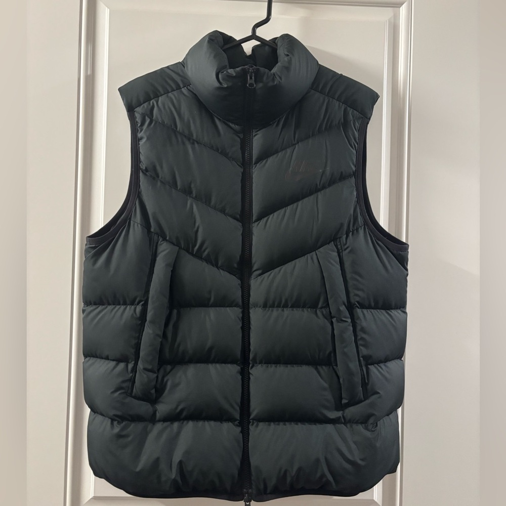 Nike Puffer Vest
